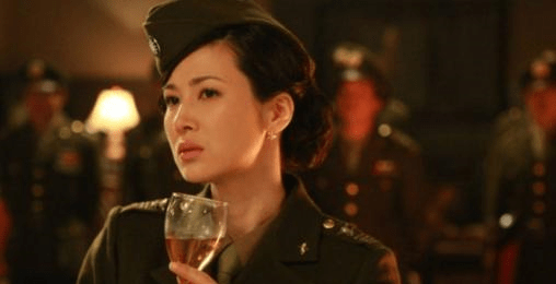 全面阐释（戴笠乘车）打一准确生肖动物