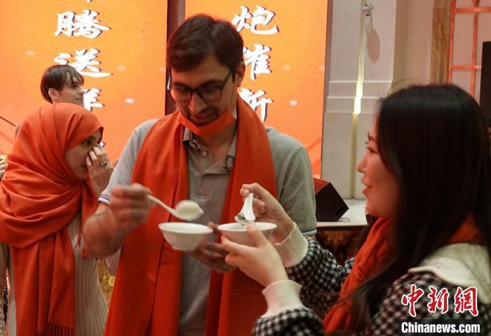 趋势研判:特码猜出是美人，蓝红开出生肖东猜本期动物