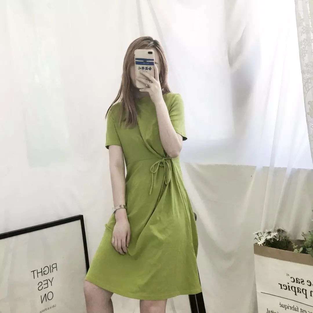 视角拆解:草绿裙腰一道斜打一生肖