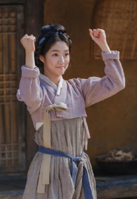 家点评:一年四季春为首，勤劳人家忙地头打一准确生肖