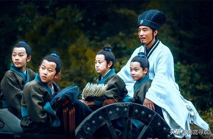 家点评（不知天意風流處，臘月到來年關近）开过什么生肖