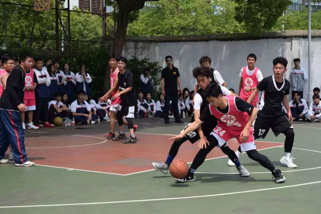 独家稿件:战鼓声声震碧天，忠心报主过一生指什么生肖